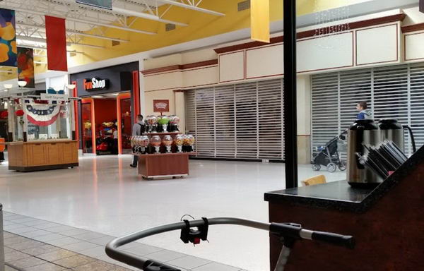 Fashion Square Mall - Photo From Mall Website (newer photo)